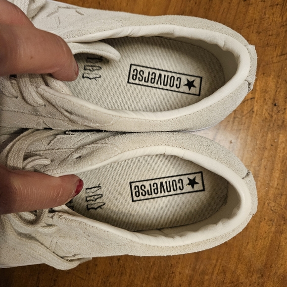 Converse sneakers beige size 7 womens - Picture 3 of 7